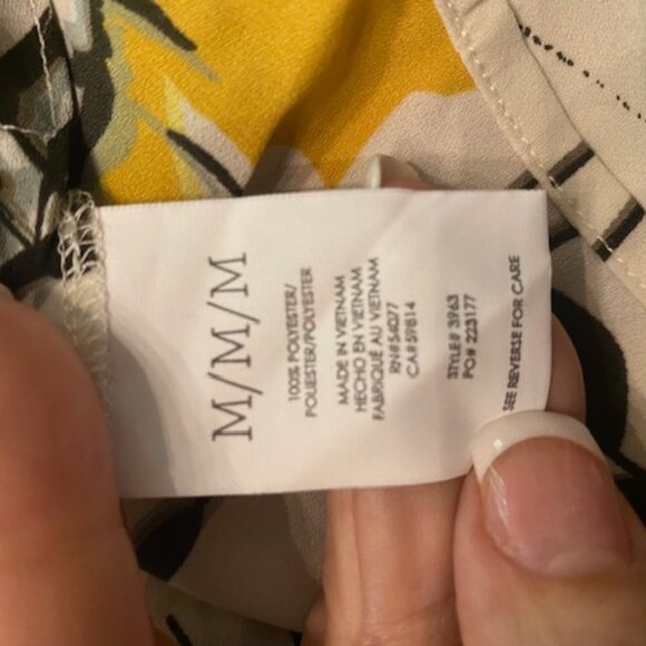 NWOT CAbi Bird Floral Flutter Sleeves  Blouse - Picture 5 of 5